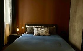 Airport Accommodation Bedroom With Your Own Private Bathroom Self Check In And Self Check Out Air-Condition Included